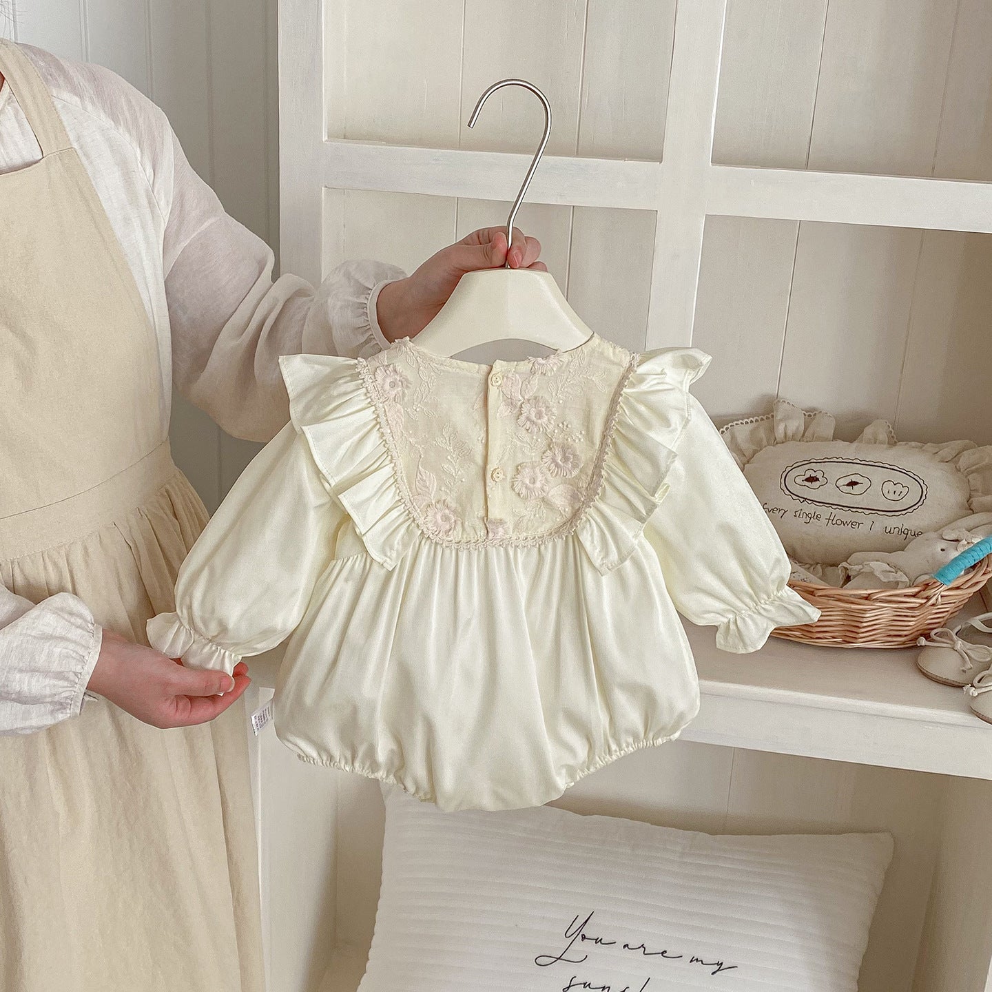 Cute Baby Girl Floral Ruffled Peter Pan Collar Romper Newborn Fashion 100th Day Birthday Outfit Bodysuit
