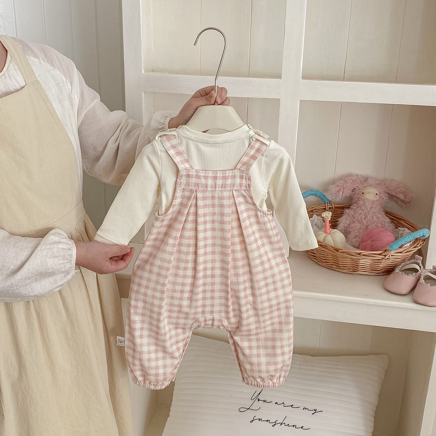 Cute Rabbit Print Checkered Overalls Set for Baby Girls Spring New Arrival Two-Piece Outfit with Bodysuit and Overalls