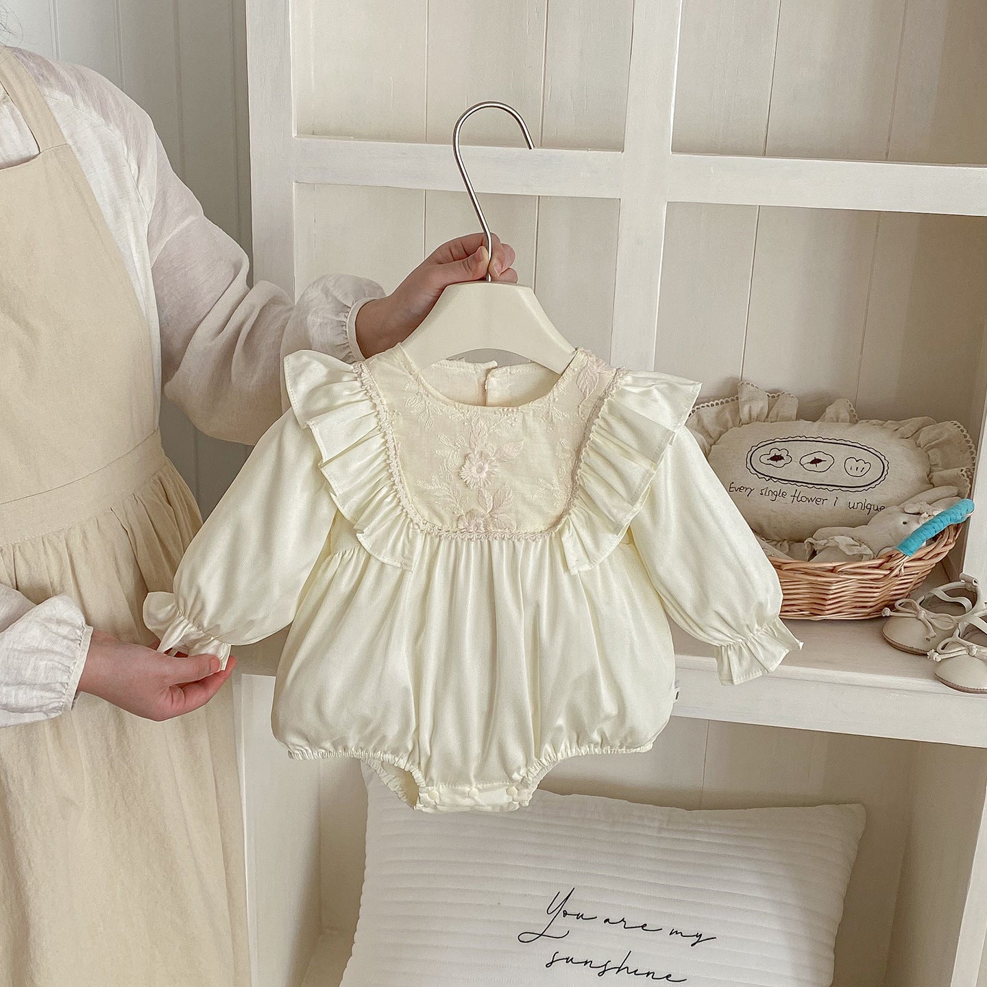 Cute Baby Girl Floral Ruffled Peter Pan Collar Romper Newborn Fashion 100th Day Birthday Outfit Bodysuit