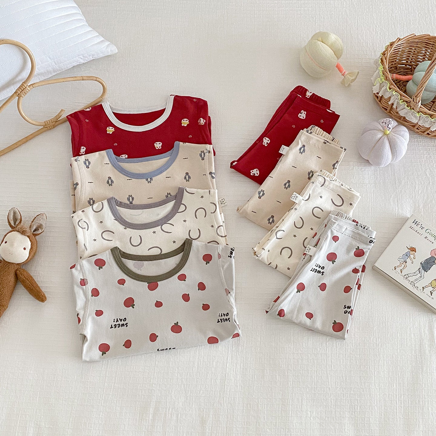 Autumn New Baby Full Print Home Wear Set, Cartoon Top and Long Pants Two-Piece Set Fashion